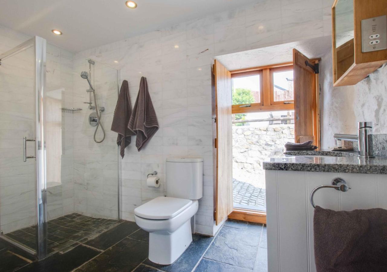 Slade Barn Villa Оксуич Екстериор снимка
